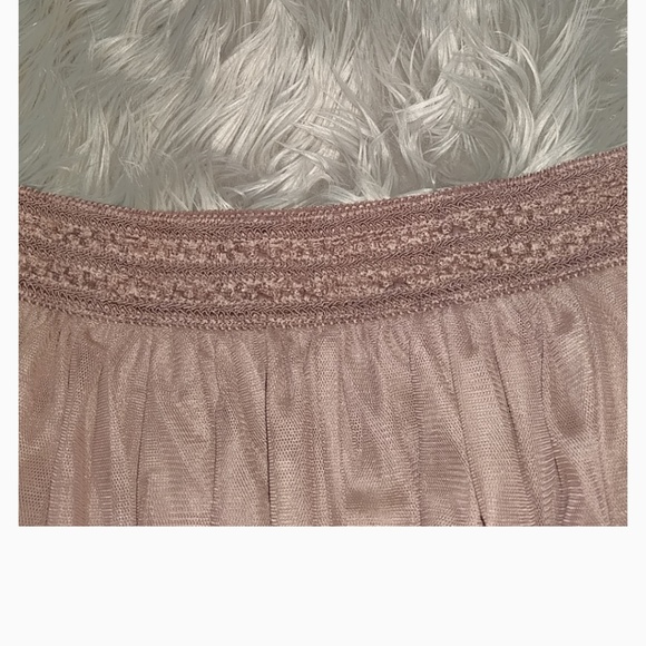 ✴️NWT boutique tulle raspberry skirt! - Picture 4 of 7